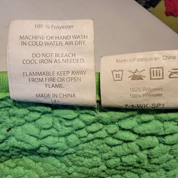 Adult Swim Rick And Morty Throw 4'10" X 3'5" - Picture 5 of 5